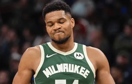 竞技宝 竞技宝官网 官方测速站-雄鹿近11场对阵胜率超50%球队，仅取得2胜9负的战绩